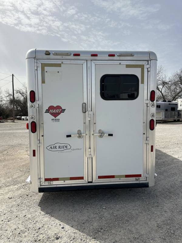 2000 Hart Trailers 5H GN w/ Air Ride Horse Trailer Gooseneck Horse Trailers