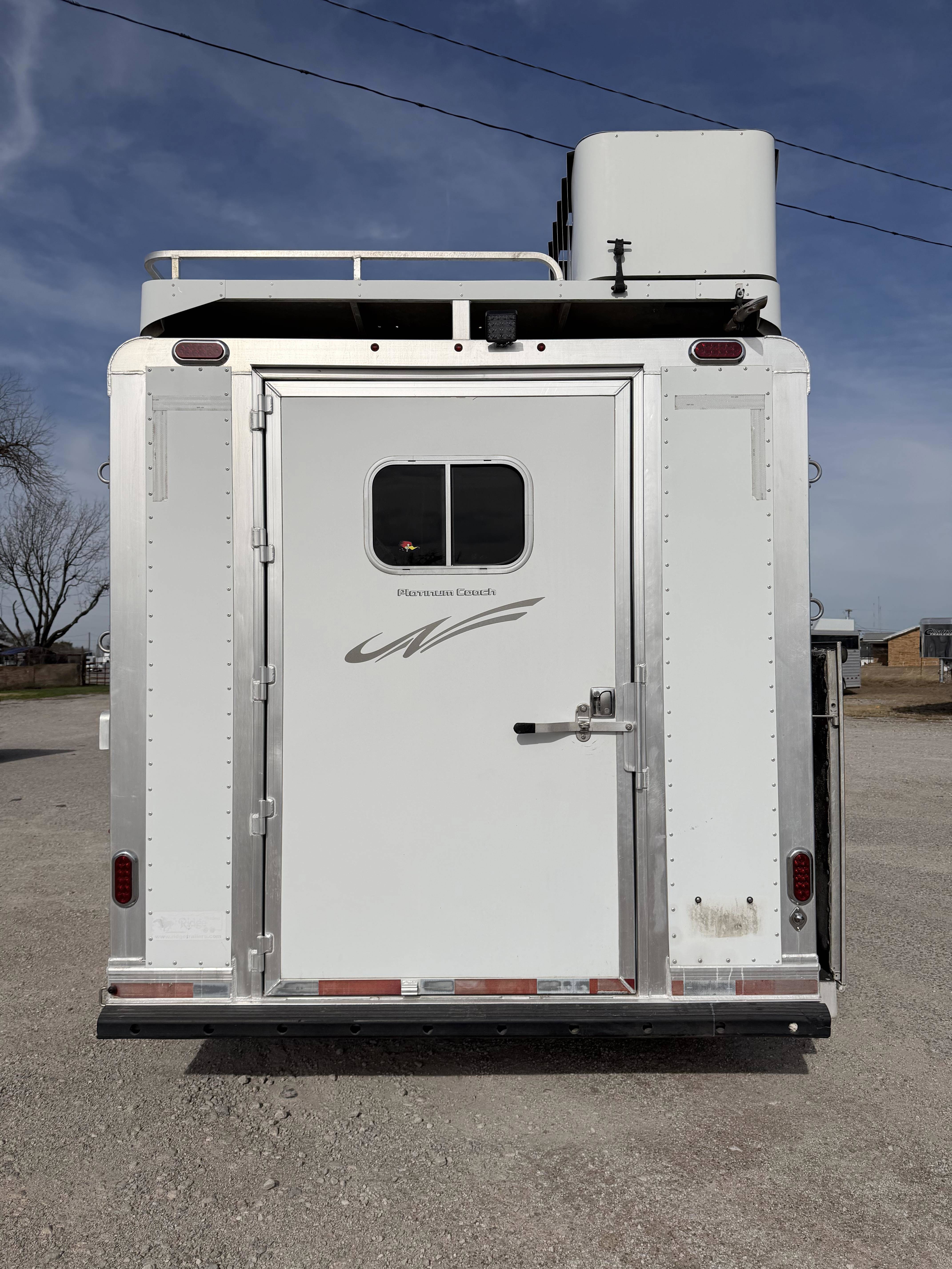 2015 Platinum Coach 4H 15'6 SW Slide Out Side Load Living Quarter Trailers