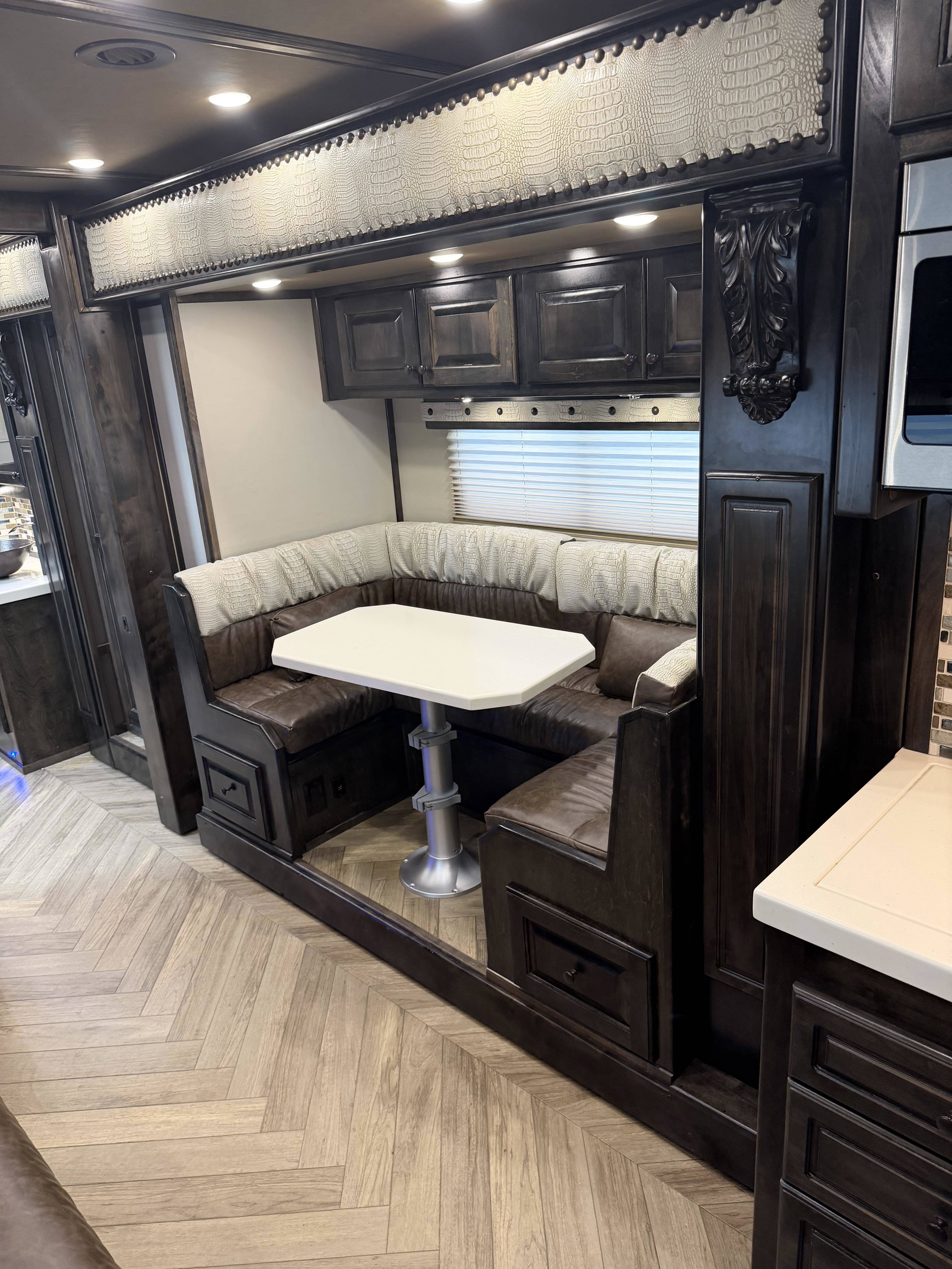 2023 Twister 5H 19' SW Jumbo Slide Side Load - AirRide & Diesel Gen Living Quarter Trailers