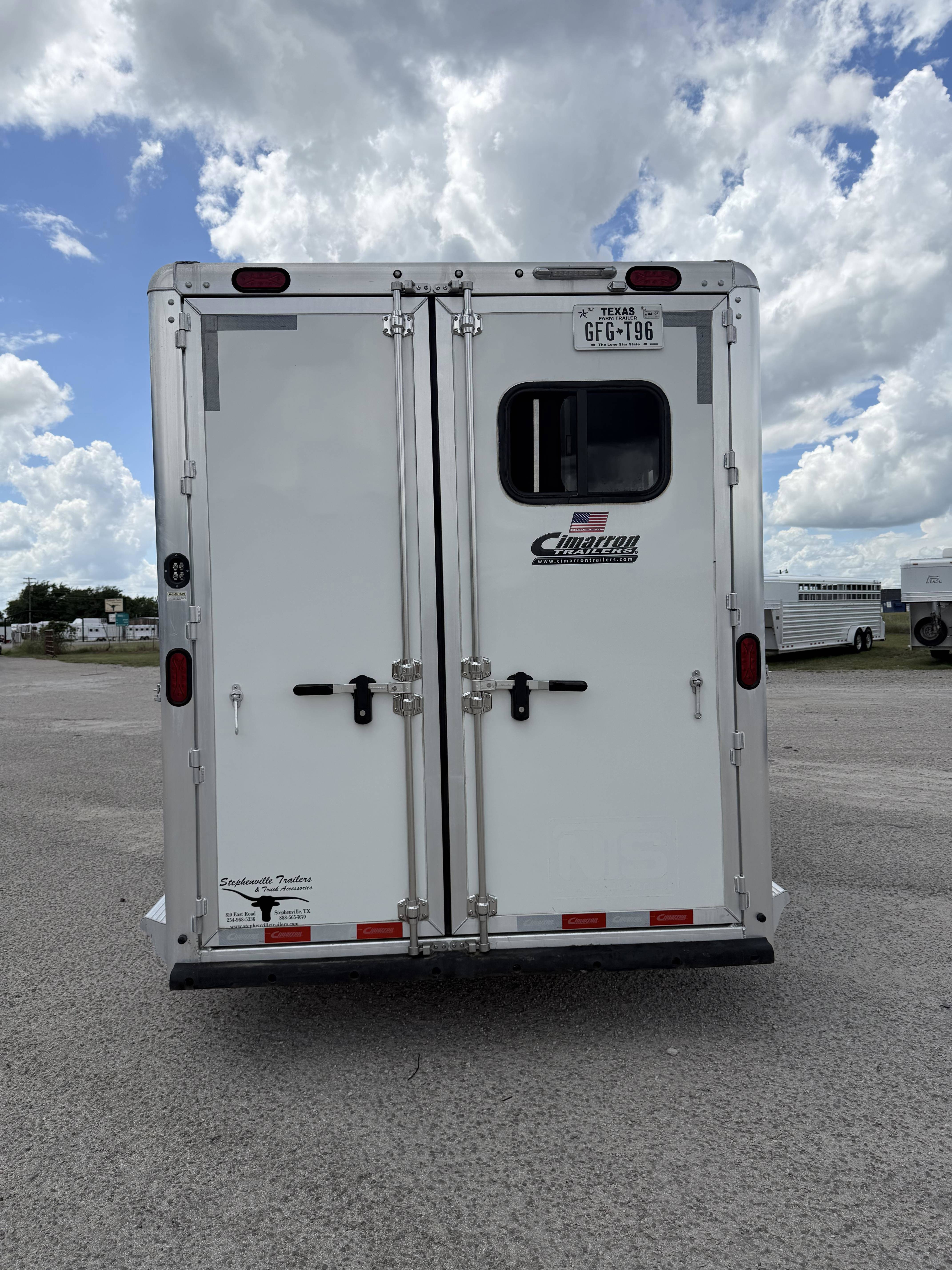 2024 Cimarron Trailers 4H GN w/ Weekender Living Quarter Trailers