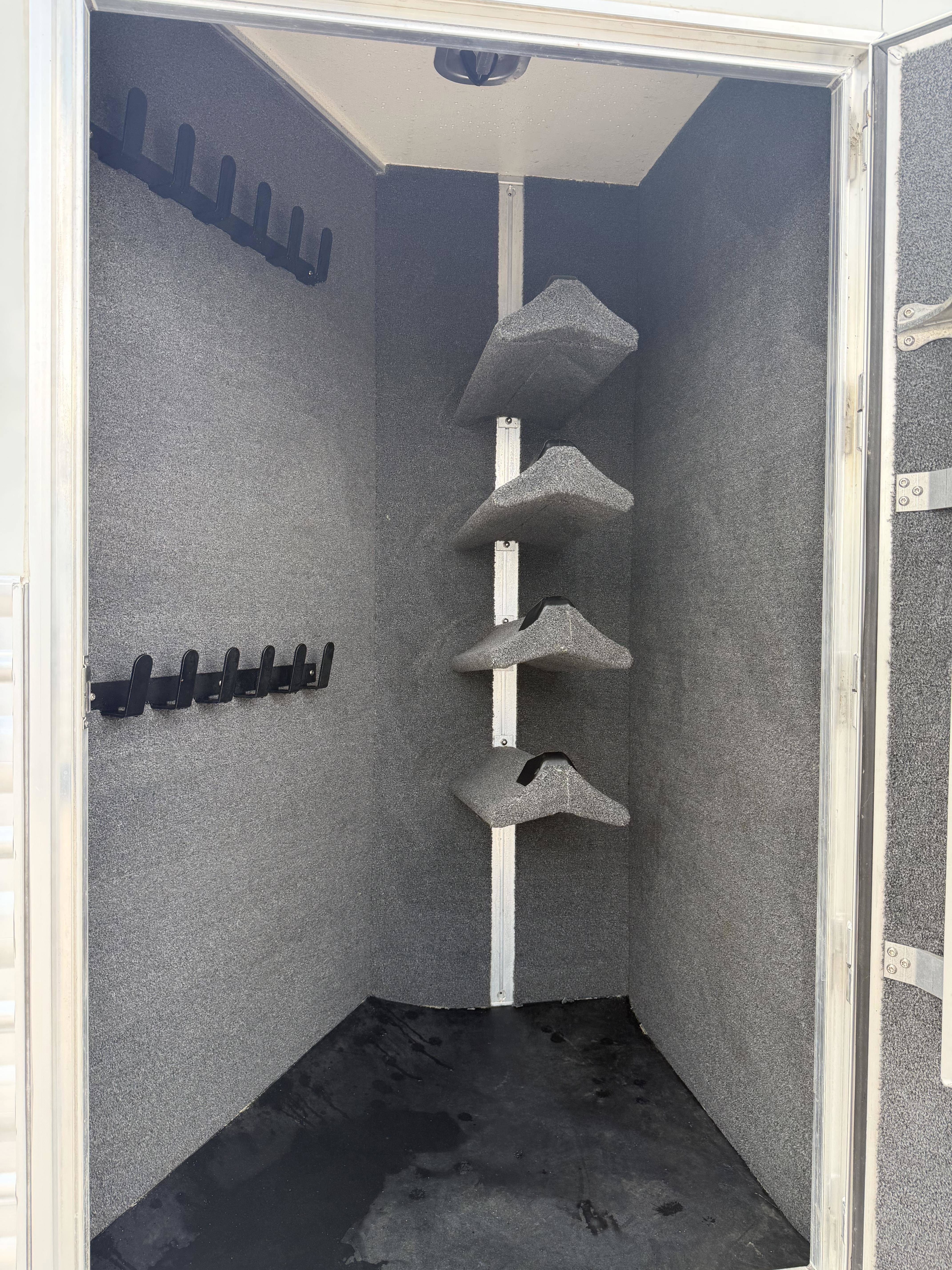 2024 Cimarron Trailers 4H GN w/ Weekender Living Quarter Trailers