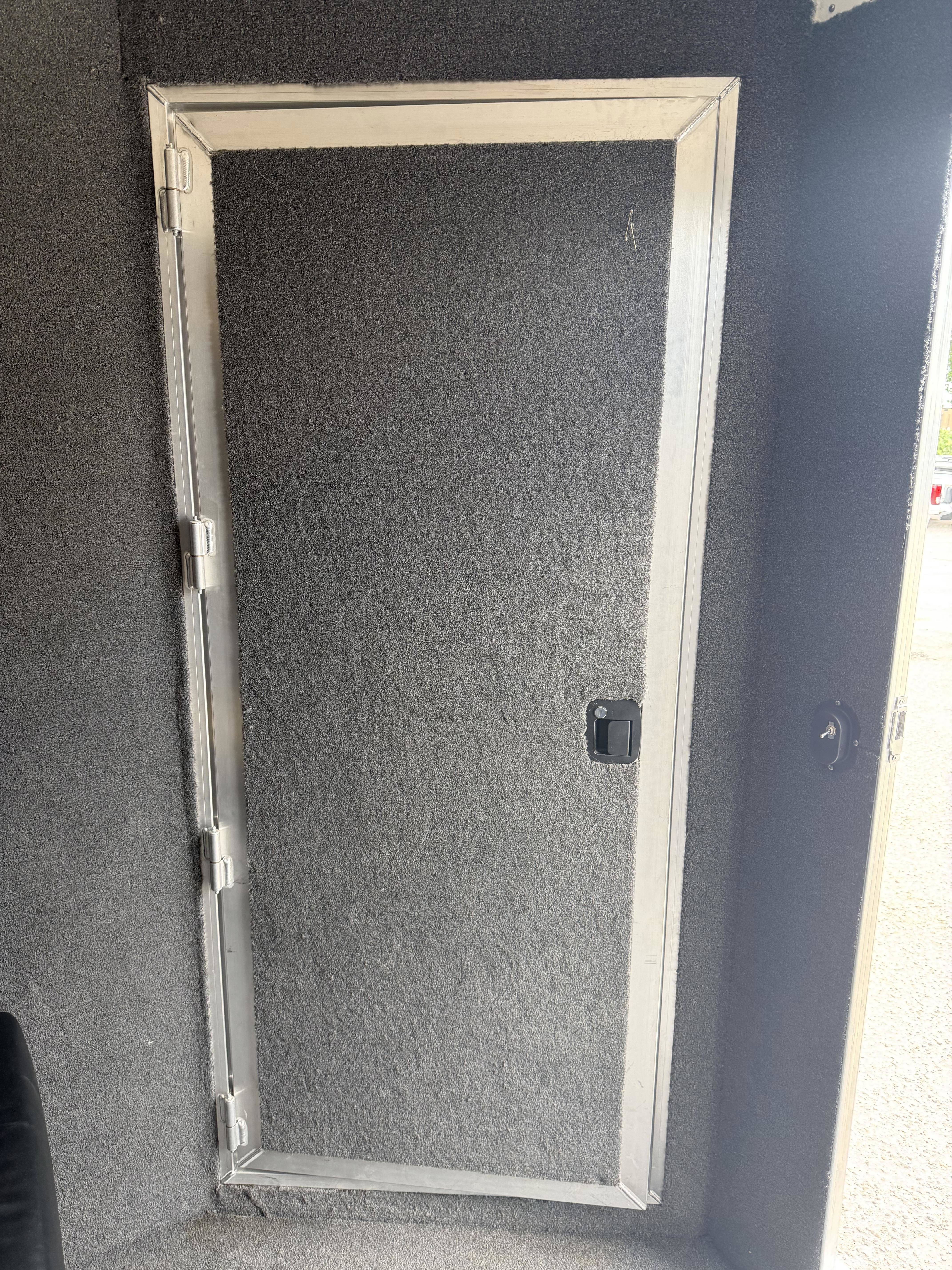2024 Cimarron Trailers 4H GN w/ Weekender Living Quarter Trailers