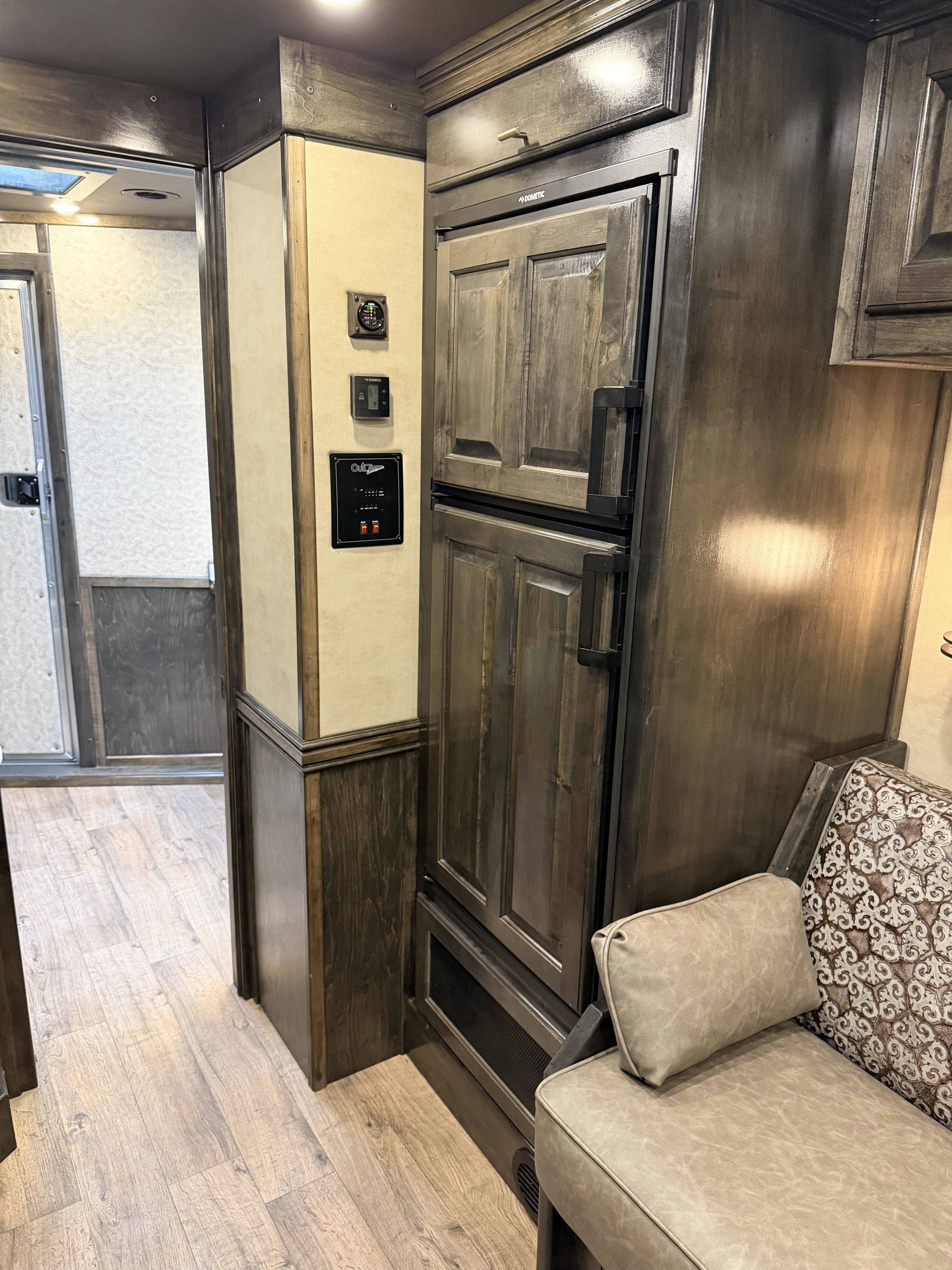 2024 Hart Trailers 4H 14' SW Side Load w/ Diesel Gen Living Quarter Trailers