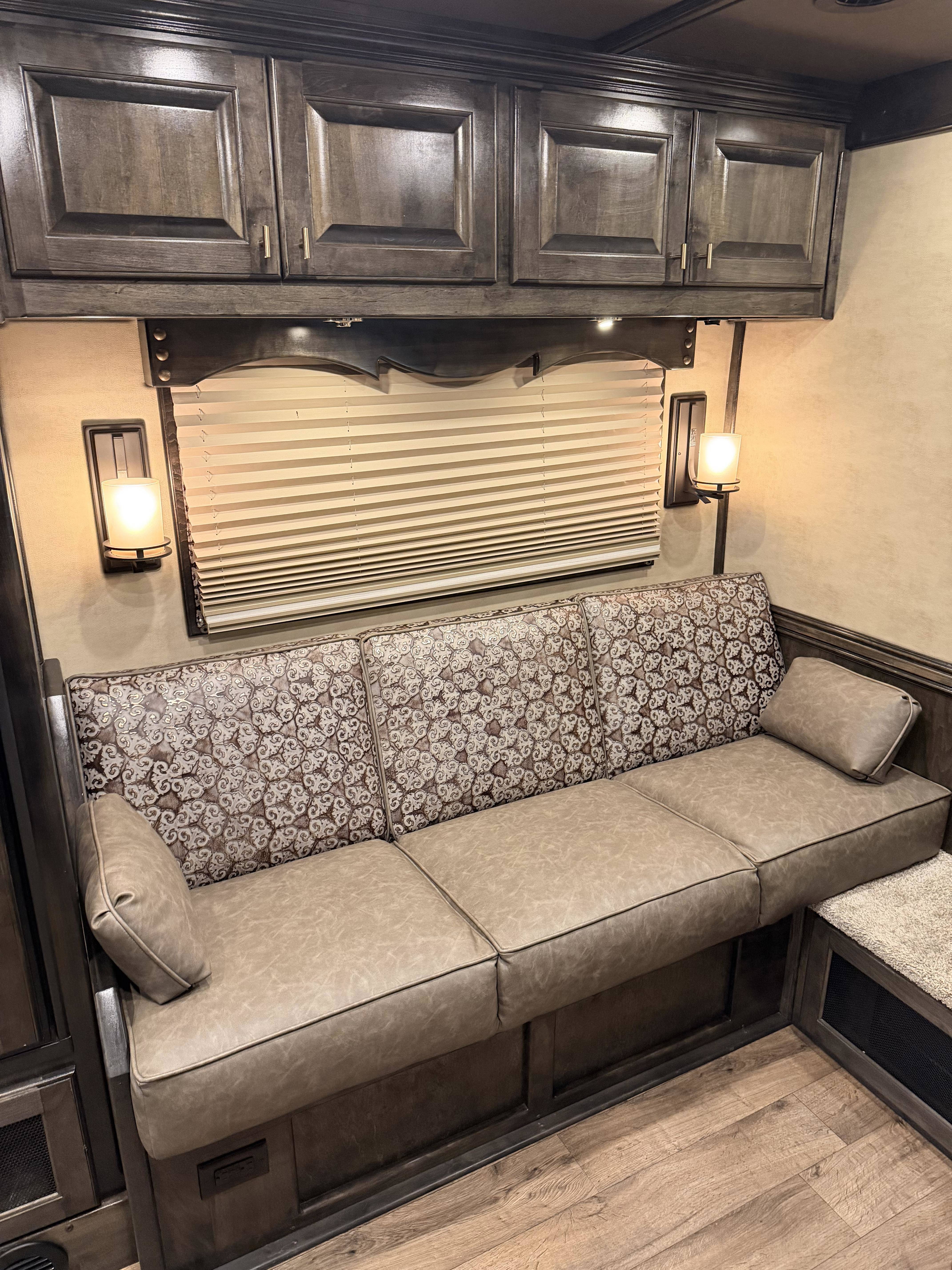 2024 Hart Trailers 4H 14' SW Side Load w/ Diesel Gen Living Quarter Trailers