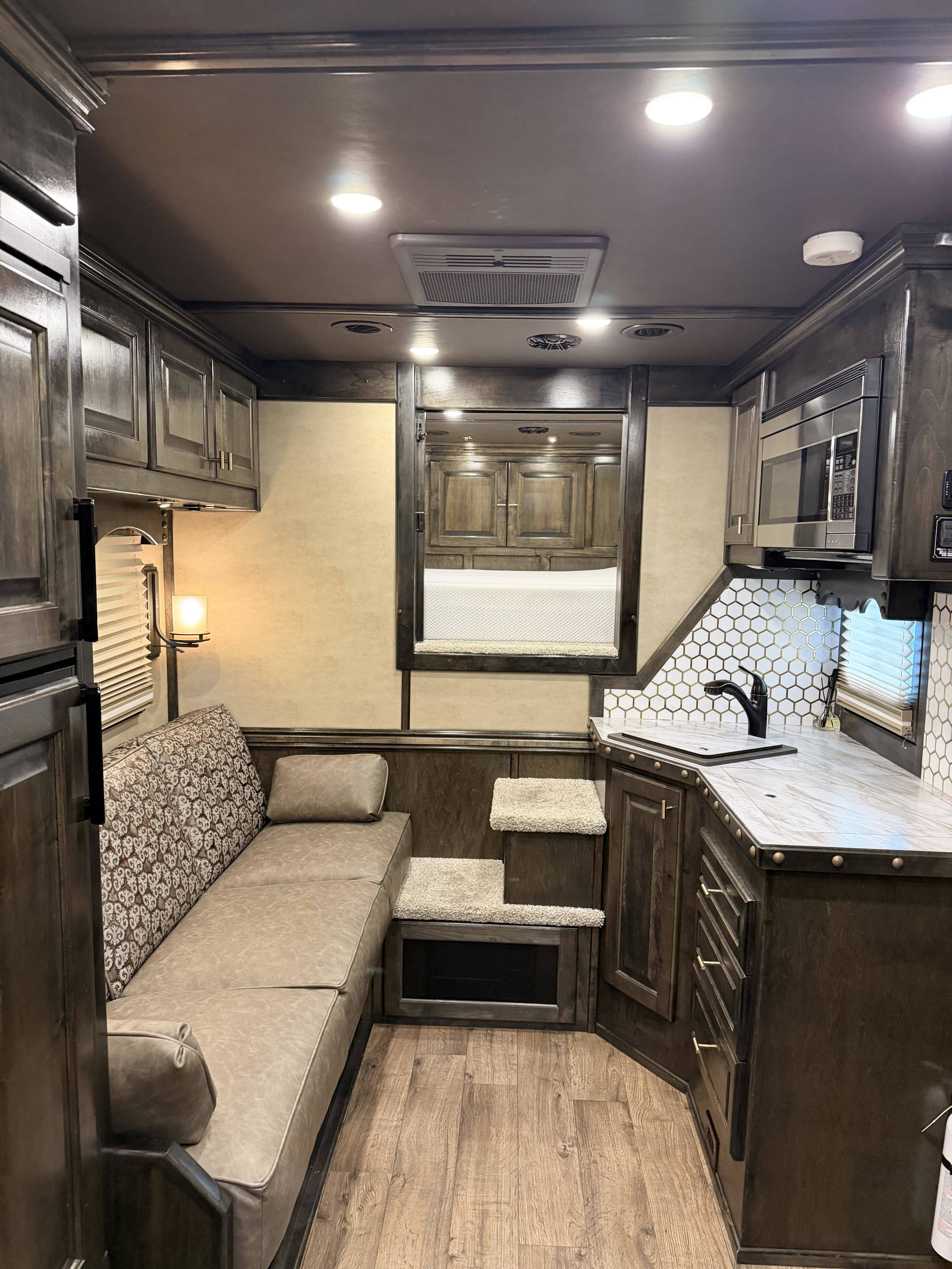 2024 Hart Trailers 4H 14' SW Side Load w/ Diesel Gen Living Quarter Trailers