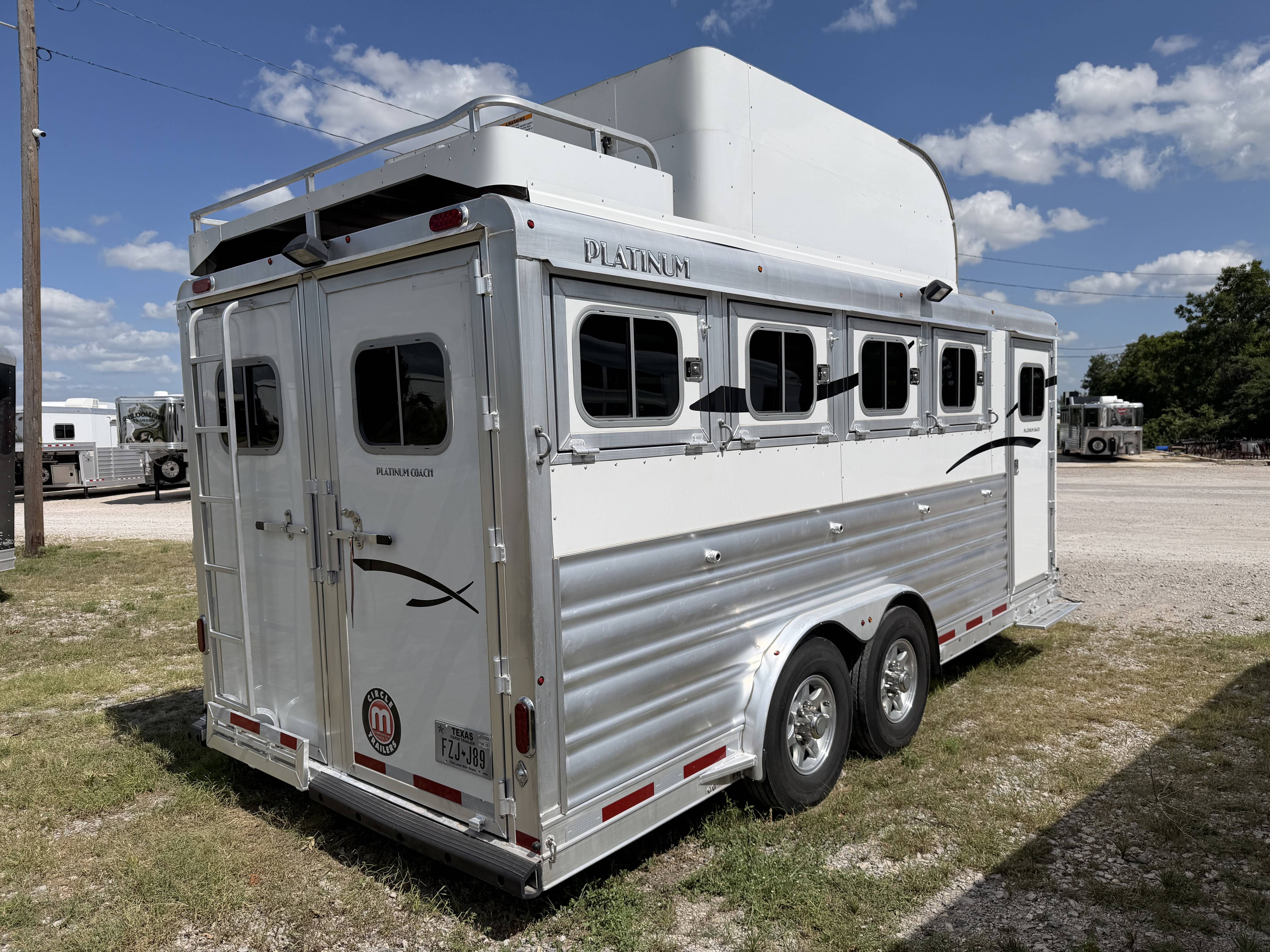 2024 Platinum Coach 4H BP w/ Hay Pod Bumper Pull Horse Trailers