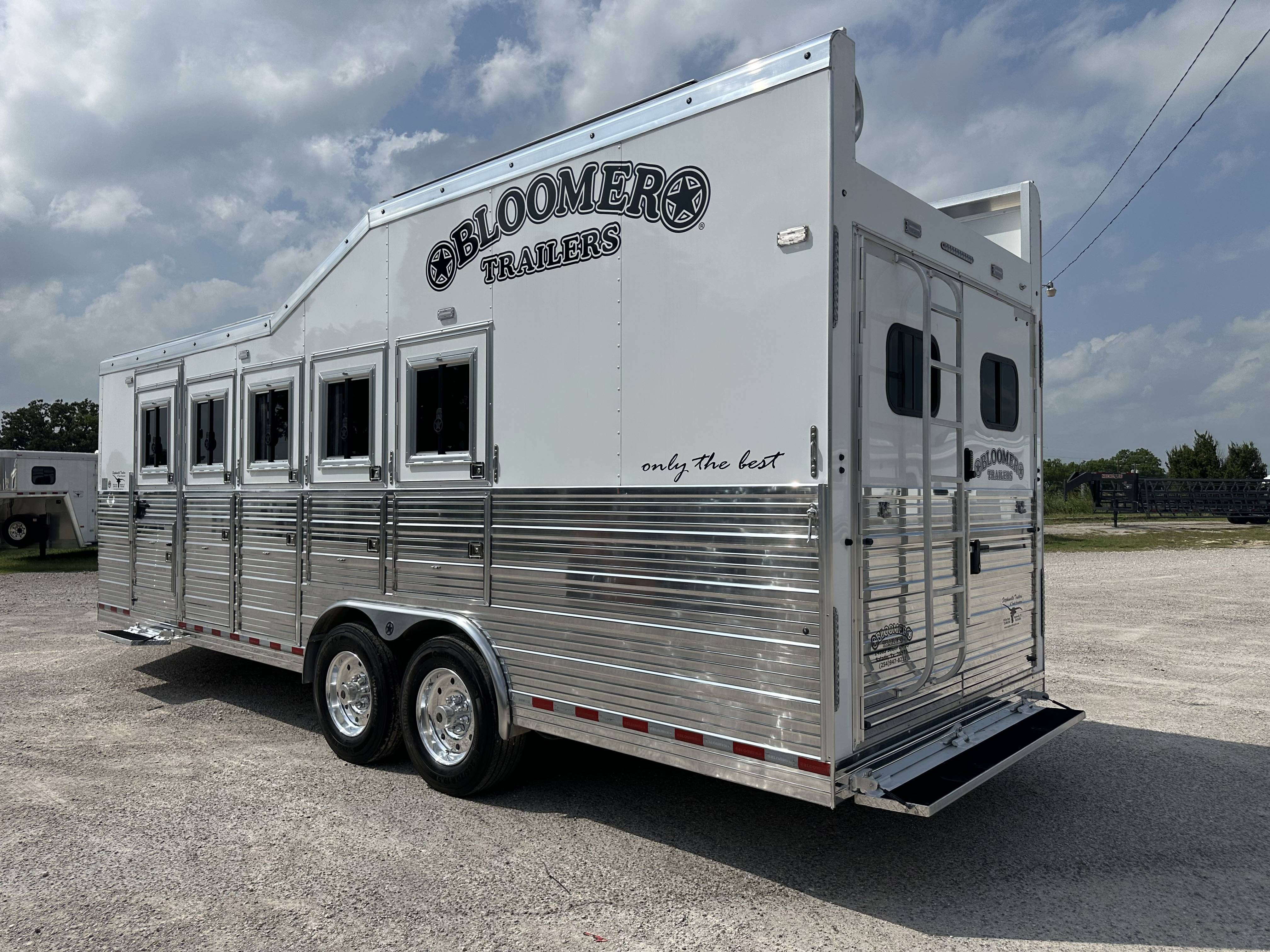 2025 Bloomer Trailers 5H BP Side Load Bumper Pull Horse Trailers