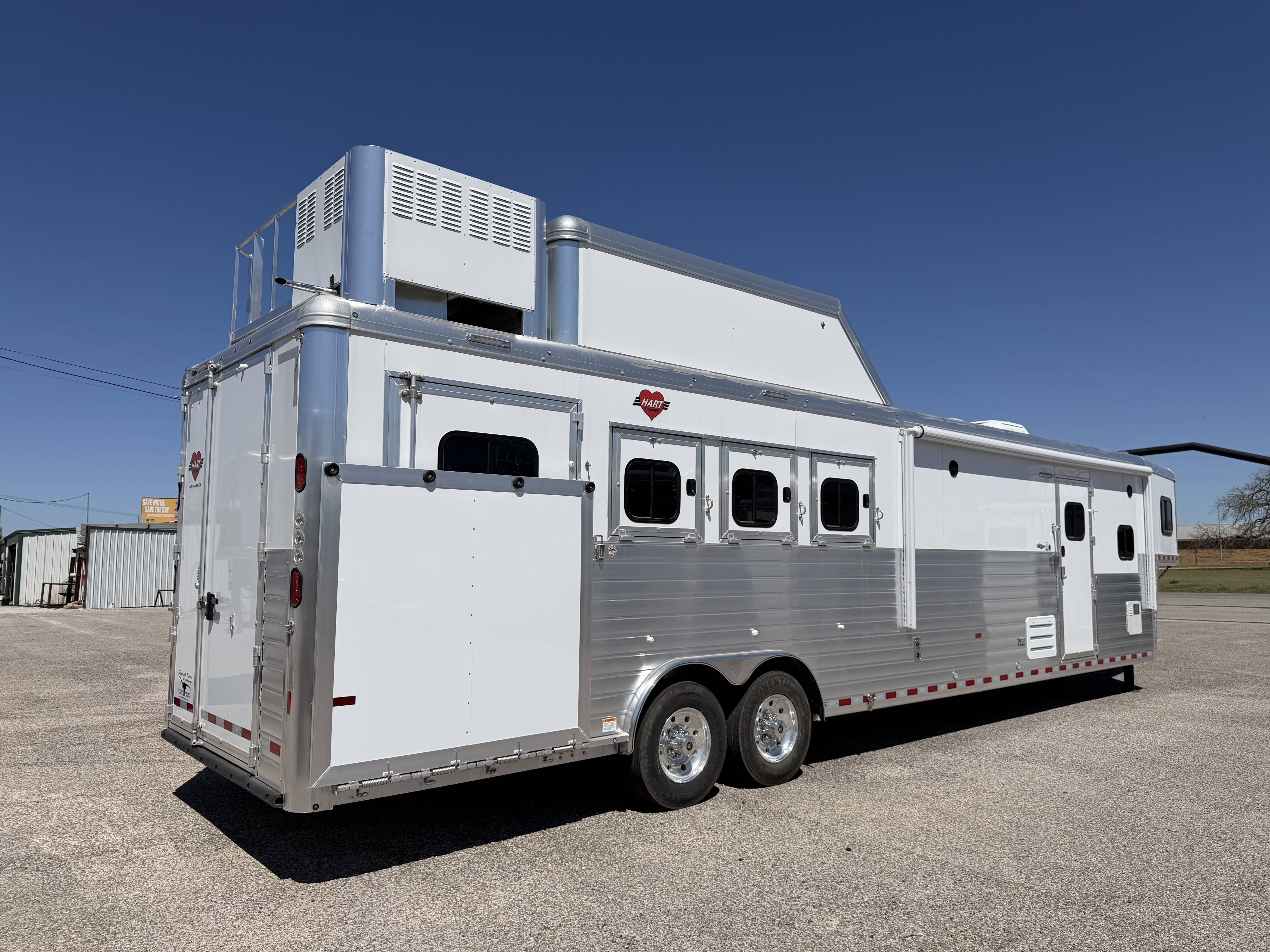 2026 Hart Trailers 4H 13'6 SW Slide Out Side Load Living Quarter Trailers