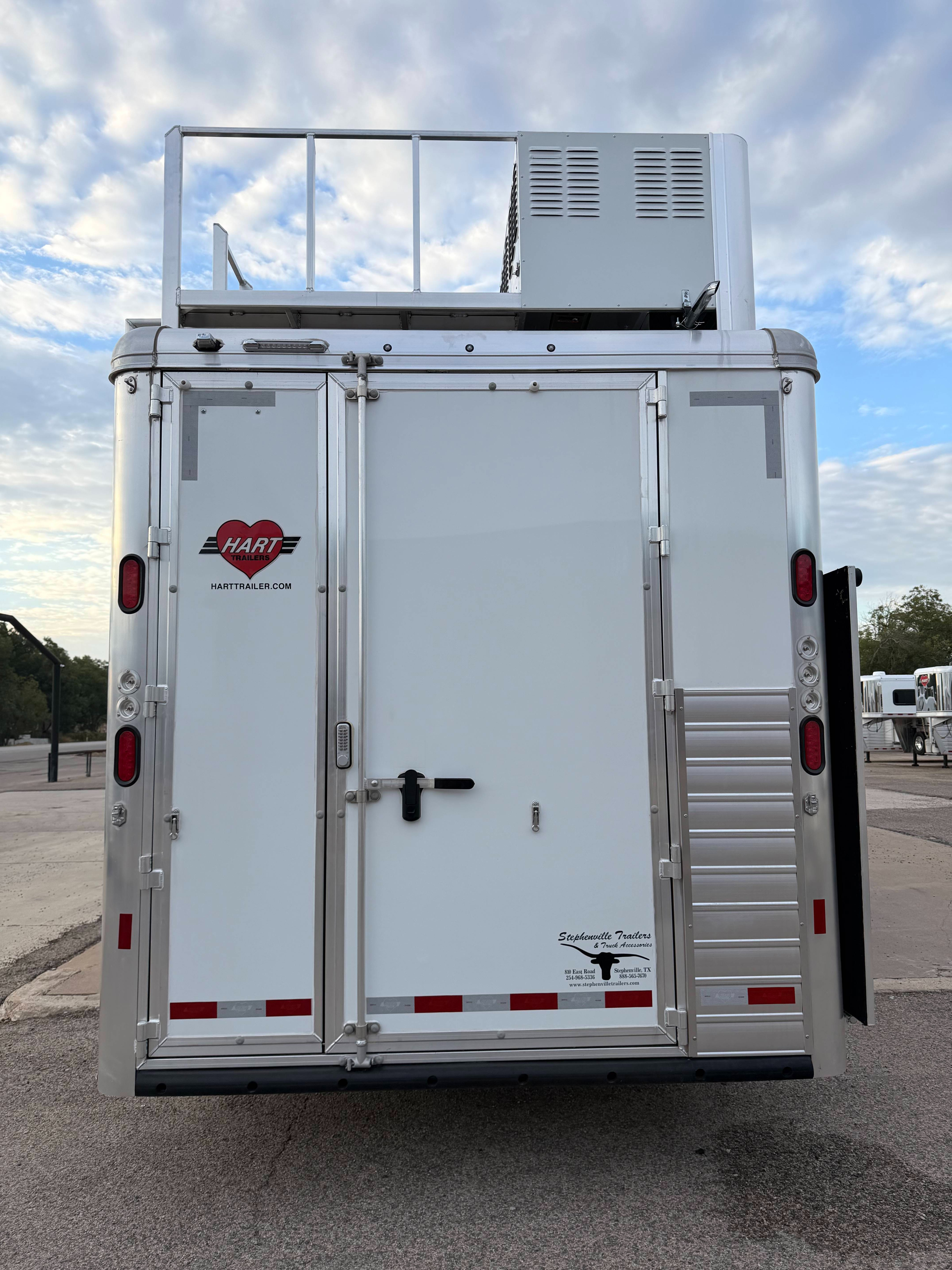 2026 Hart Trailers 4H 16' SW Side Load - AirRide - Diesel Gen Living Quarter Trailers