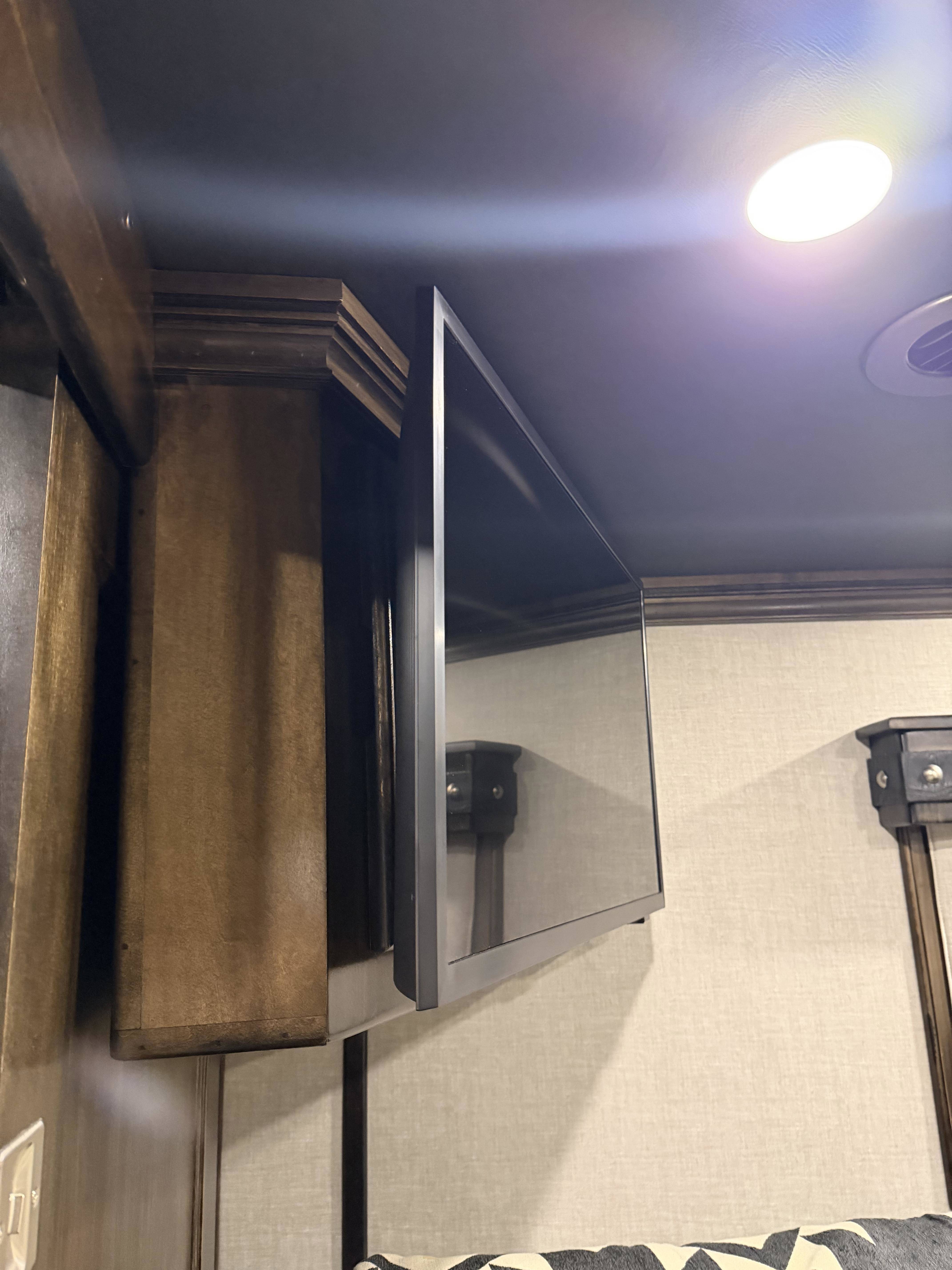 2026 Hart Trailers 4H 16' SW Side Load - AirRide - Diesel Gen Living Quarter Trailers