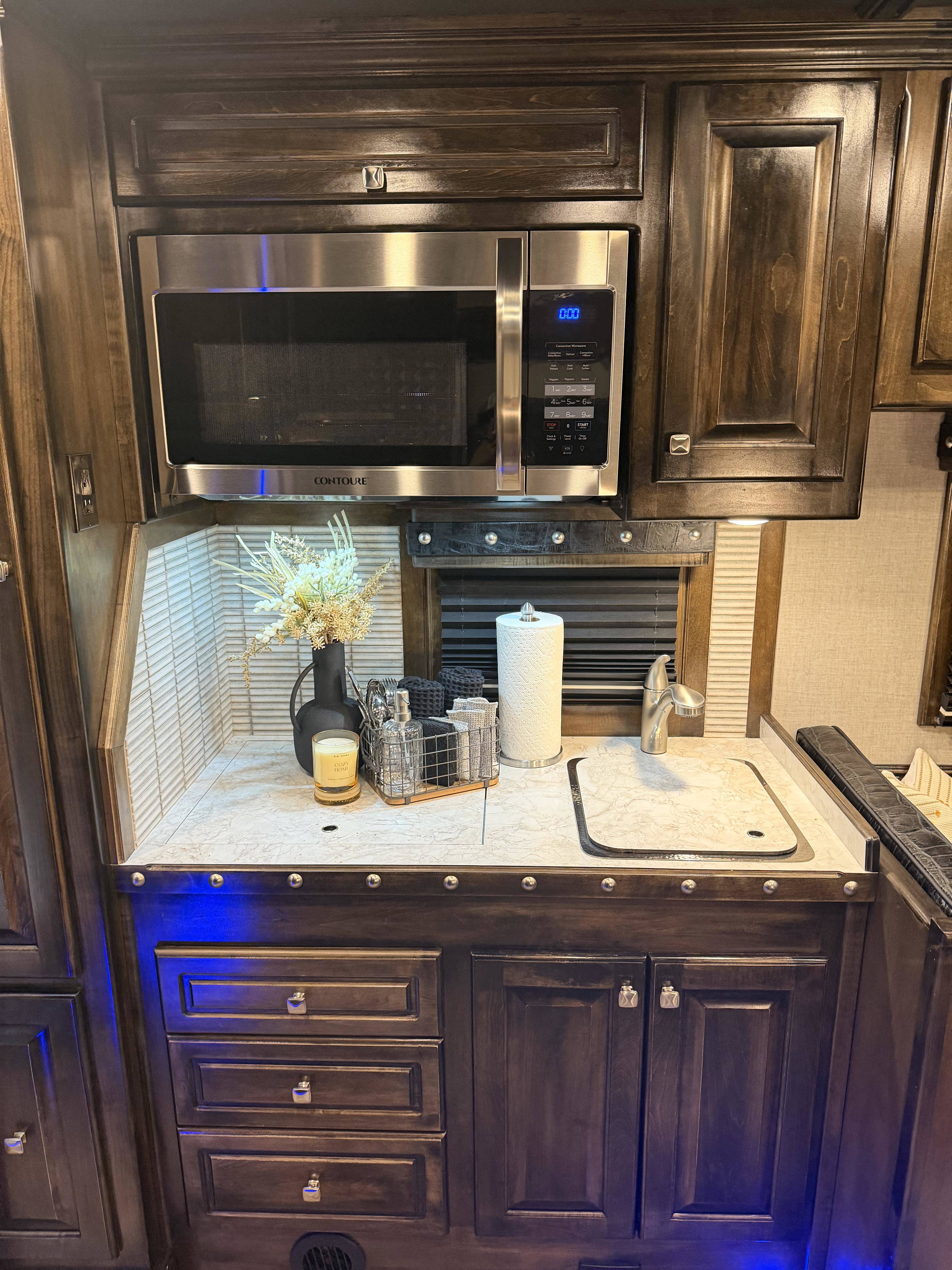 2026 Hart Trailers 4H 16' SW Side Load - AirRide - Diesel Gen Living Quarter Trailers