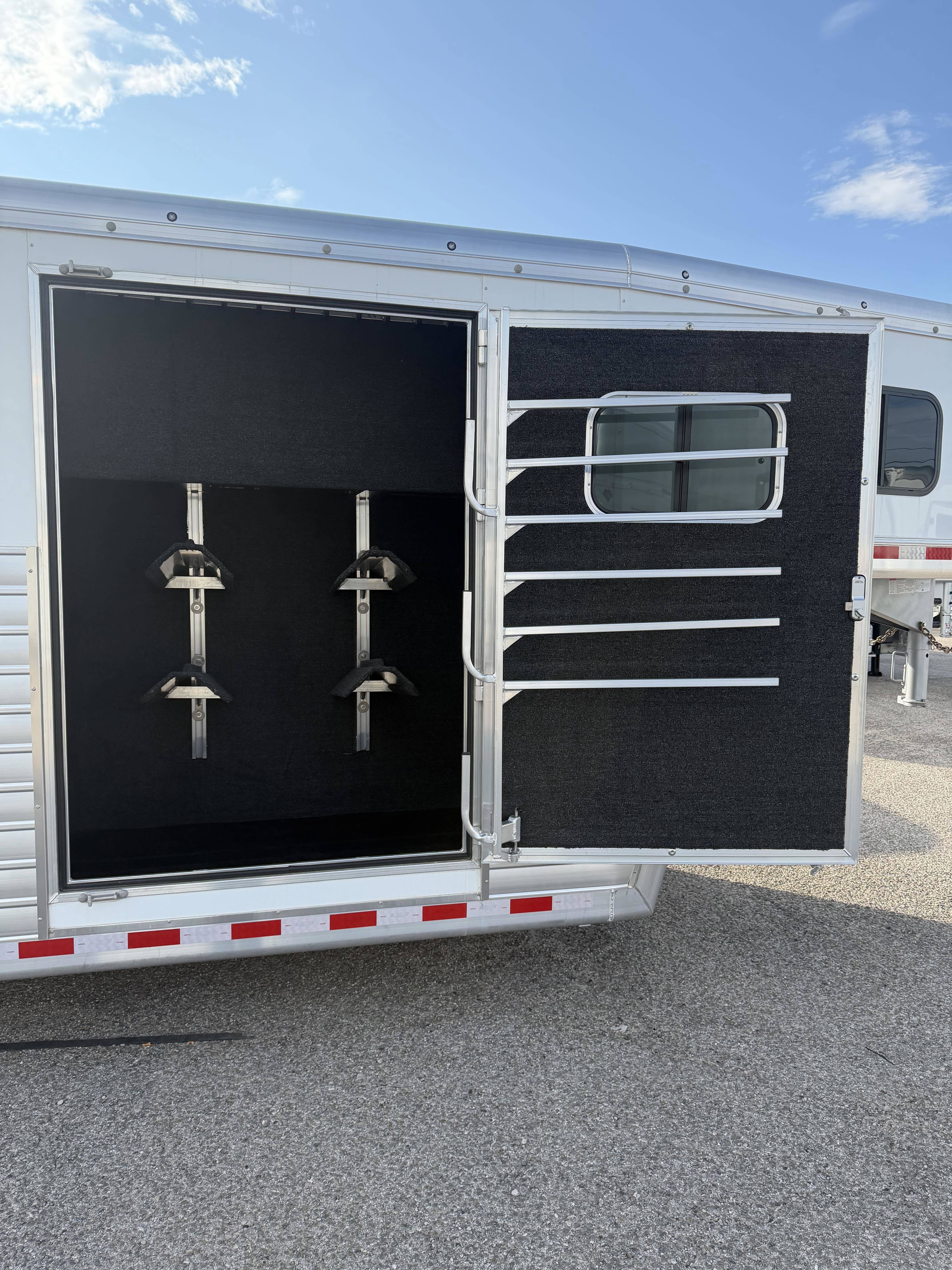 2026 Hart Trailers 4H Smarttack II - 7'6 wide Gooseneck Horse Trailers