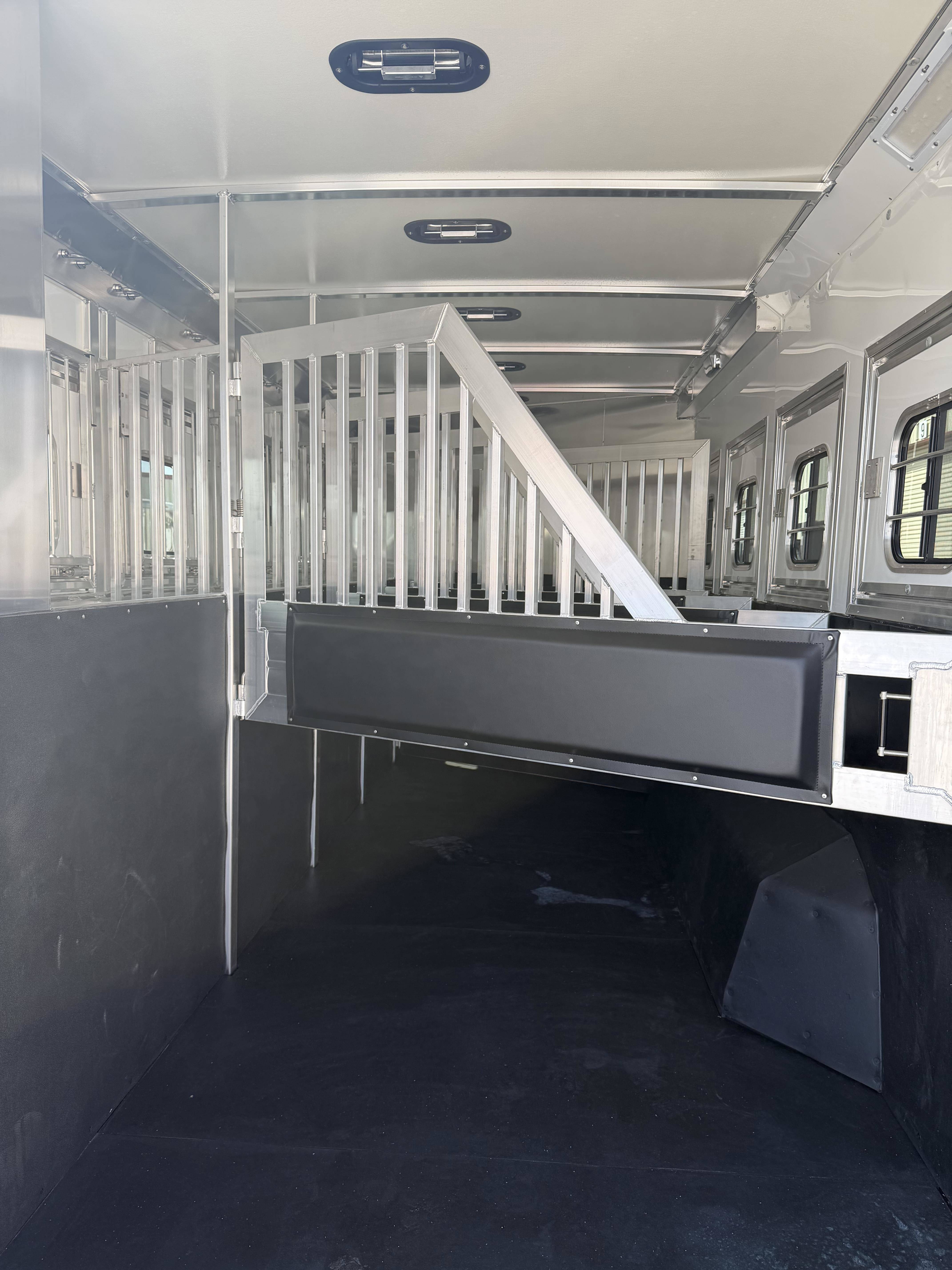 2026 Hart Trailers 5H 16' SW Smarttack LQ Living Quarter Trailers