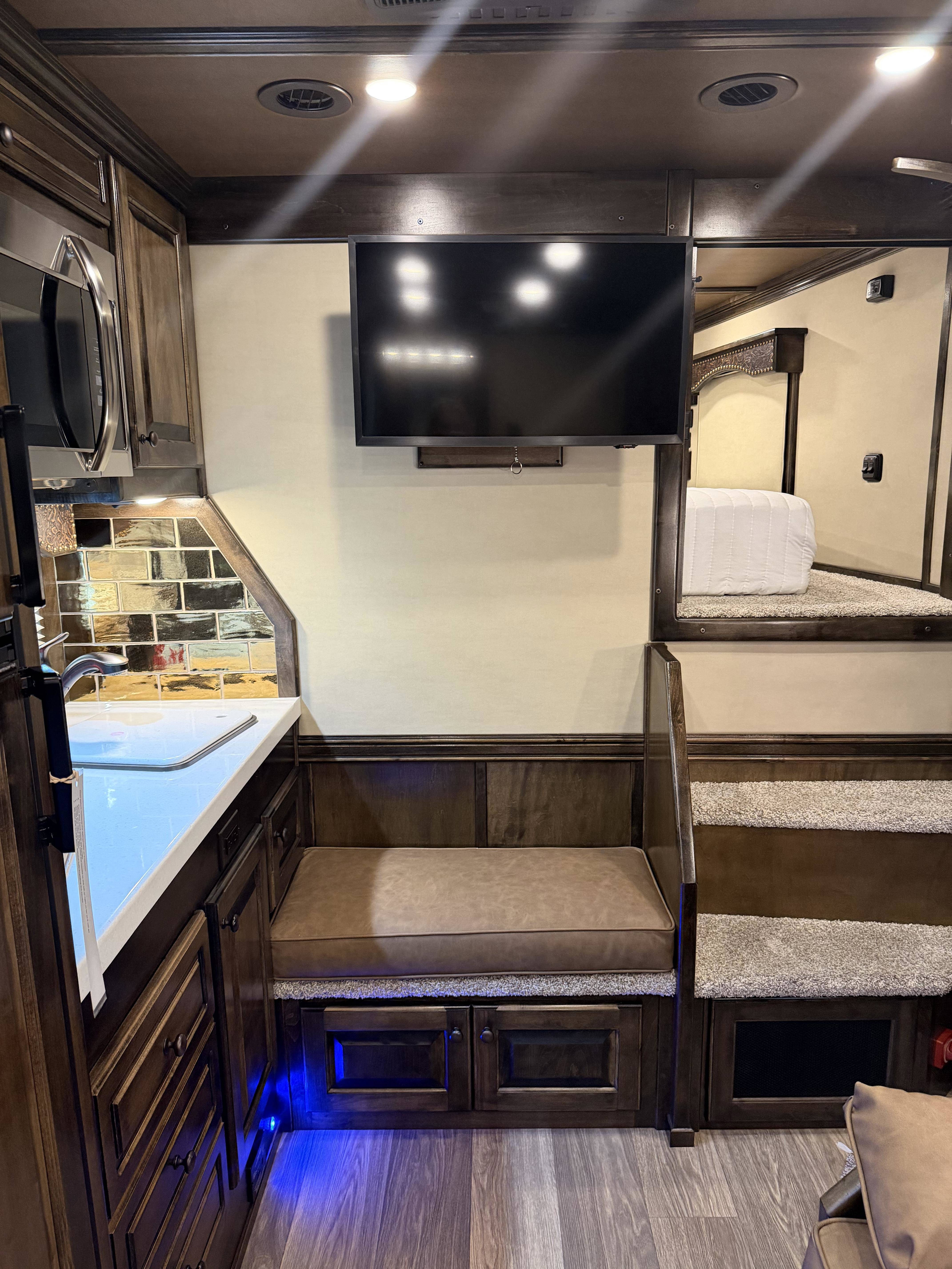 2026 Hart Trailers 5H 16' SW Smarttack LQ Living Quarter Trailers