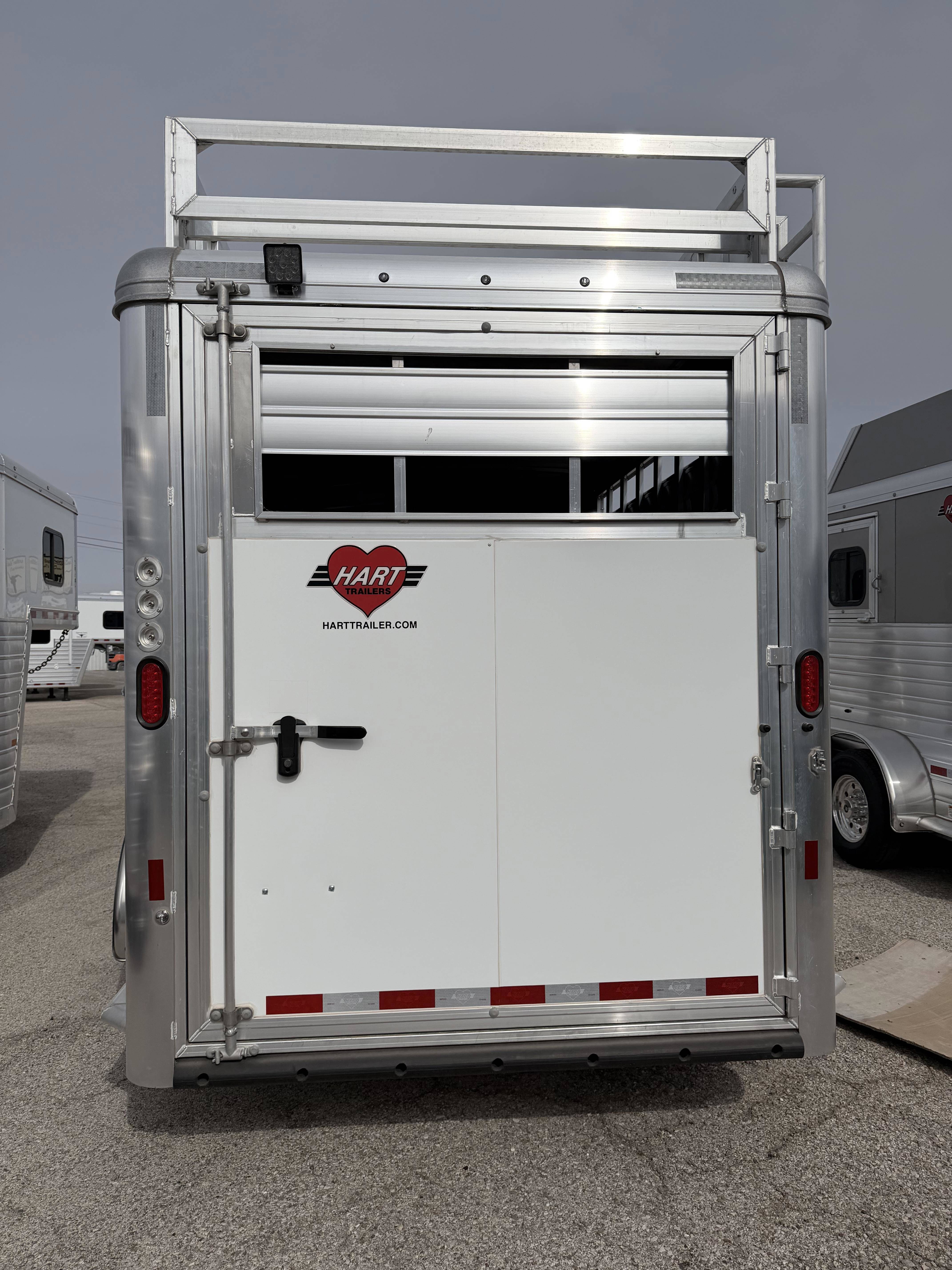 2026 Hart Trailers Solution 3H Smarttack II Gooseneck Horse Trailers