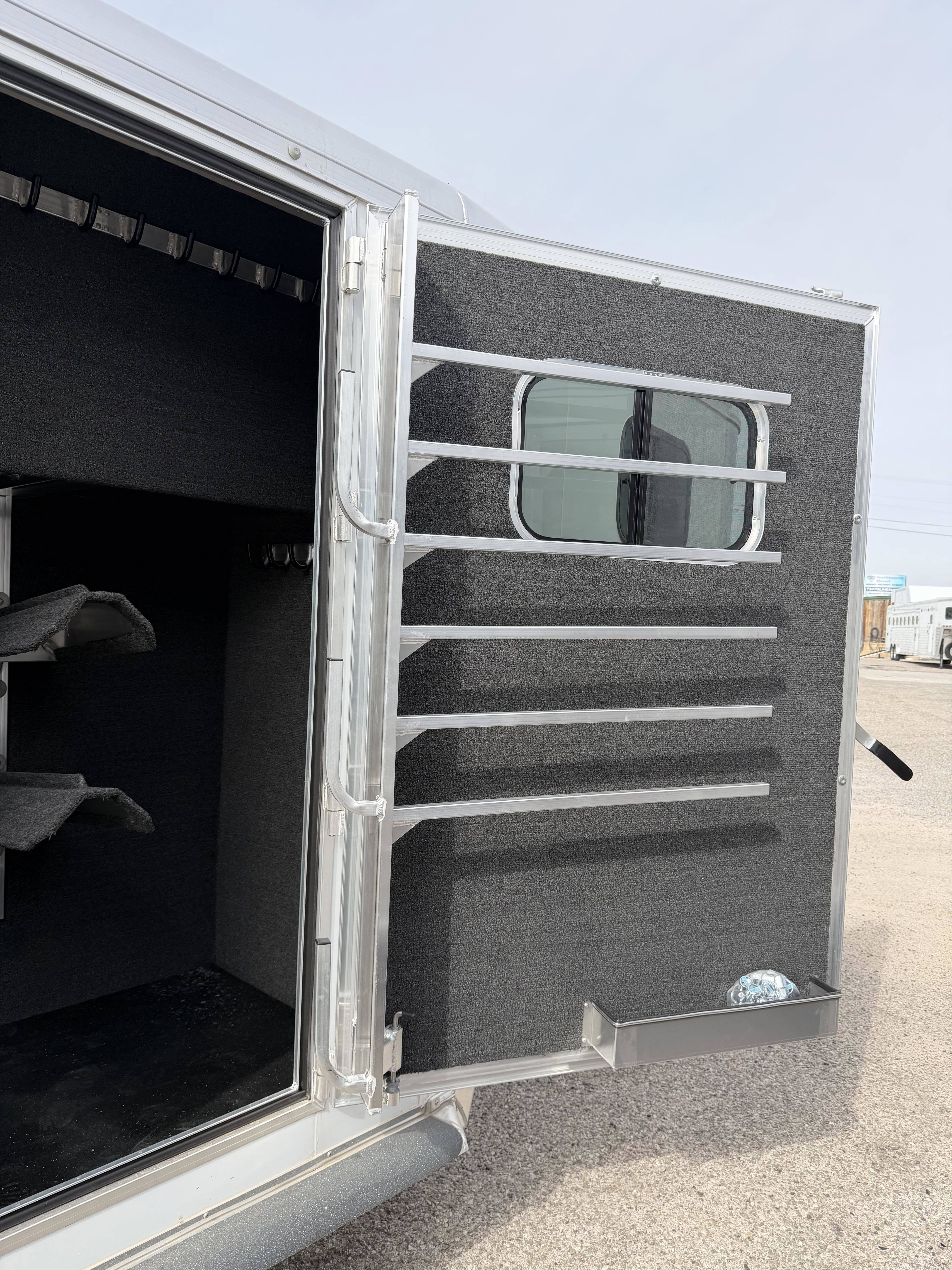 2026 Hart Trailers Solution 3H Smarttack II Gooseneck Horse Trailers