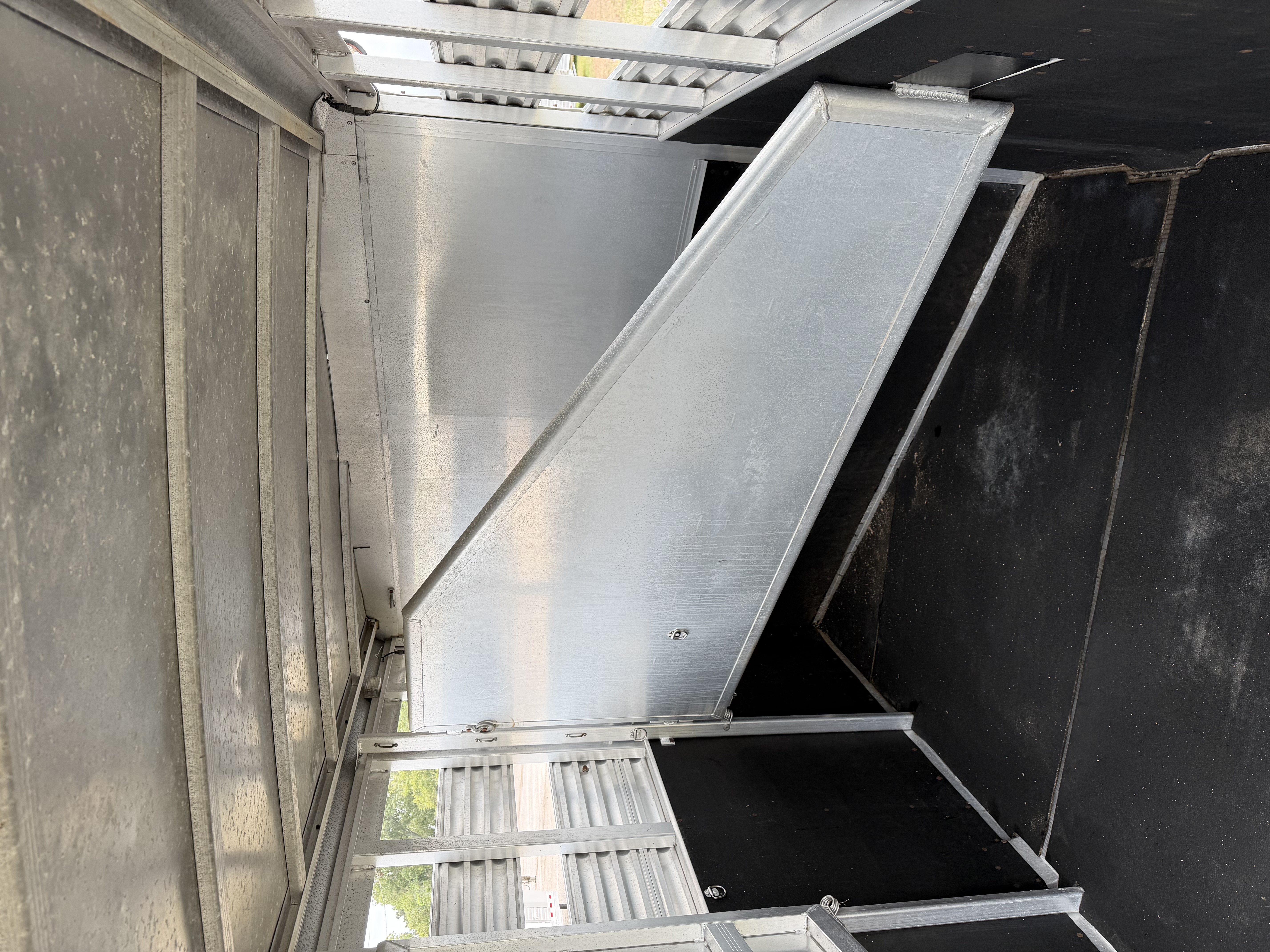 2001 Exiss 3H GN Stock Combo Gooseneck Horse Trailers