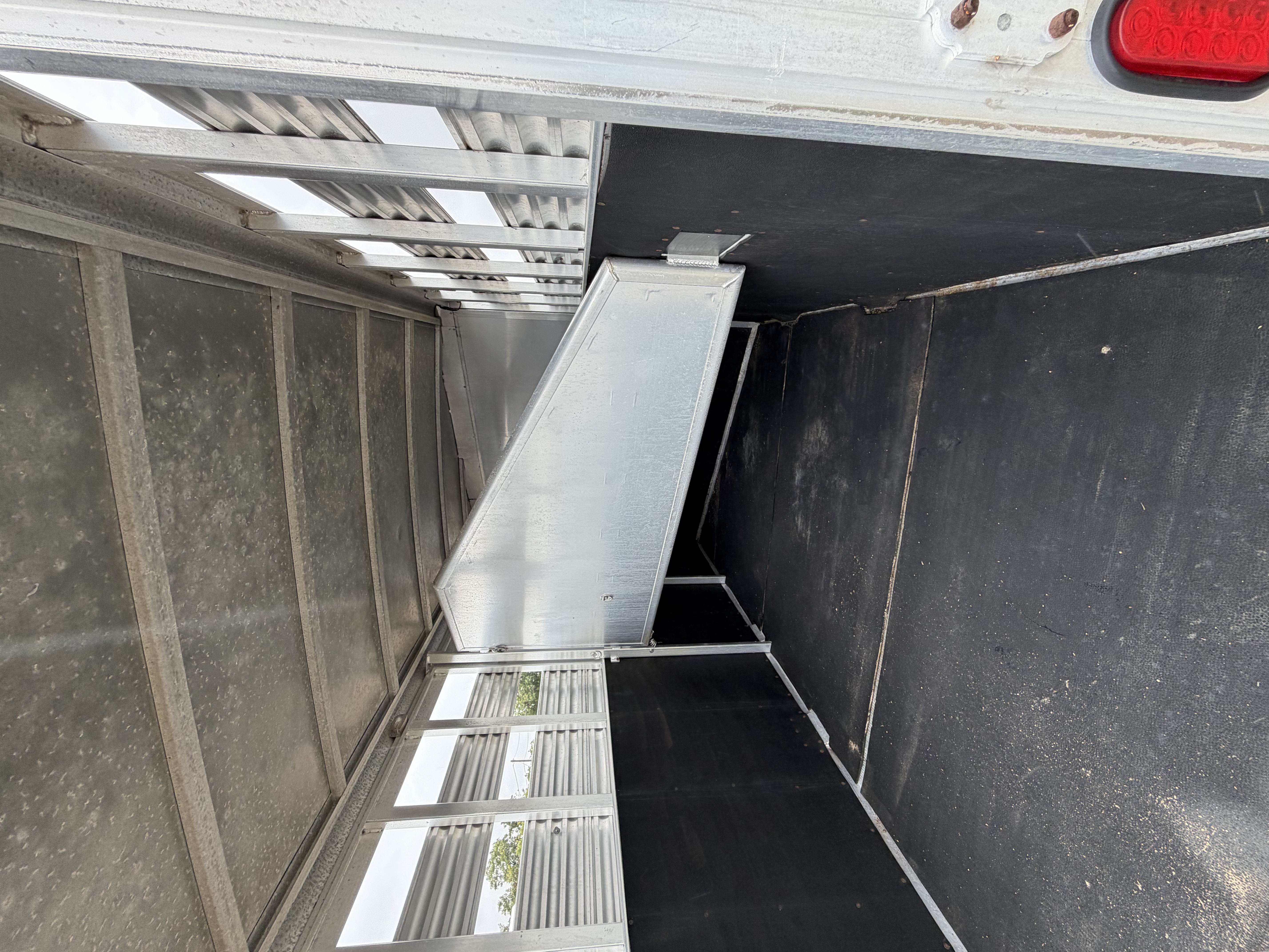 2001 Exiss 3H GN Stock Combo Gooseneck Horse Trailers