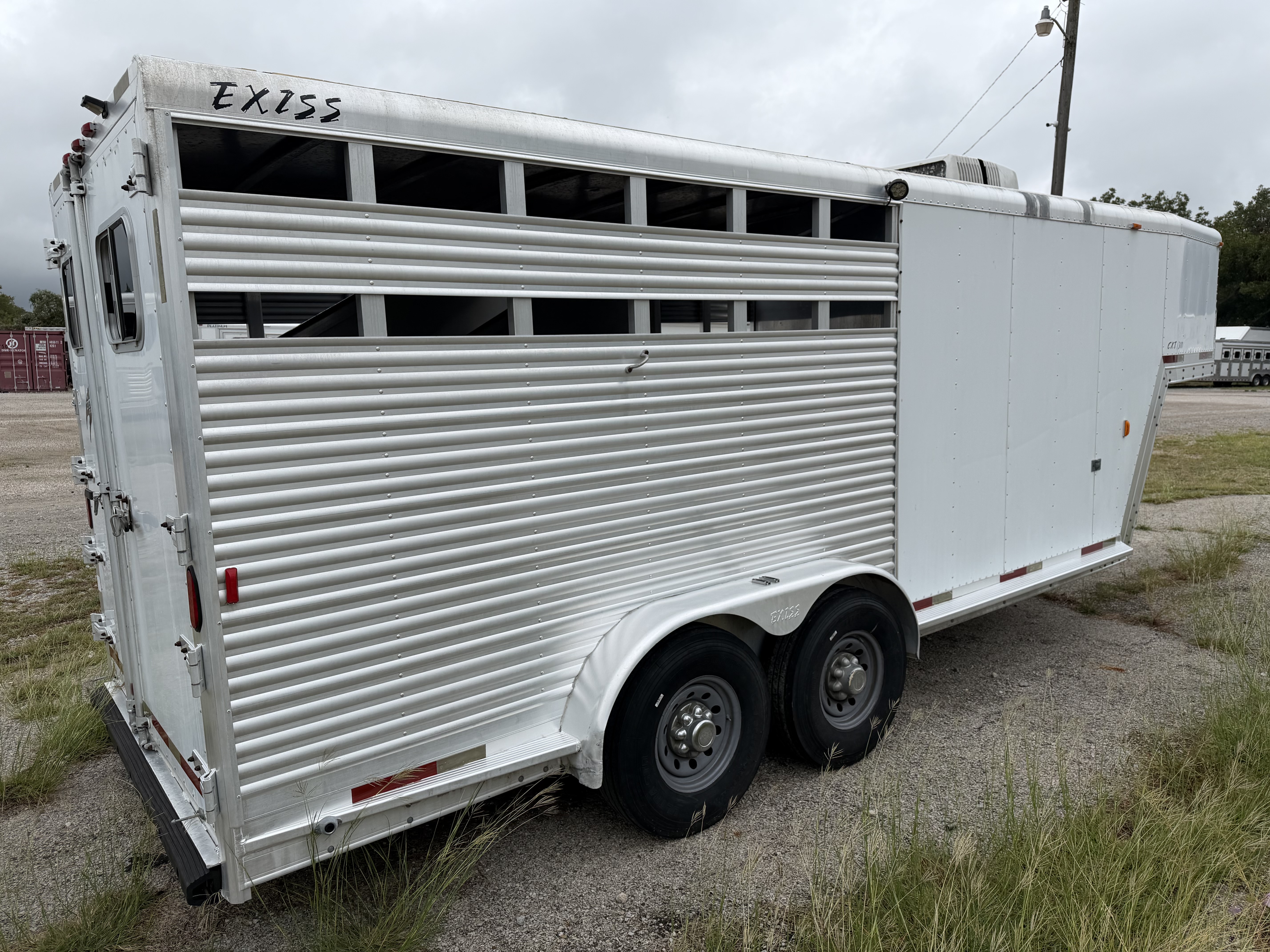 2001 Exiss 3H GN Stock Combo Gooseneck Horse Trailers
