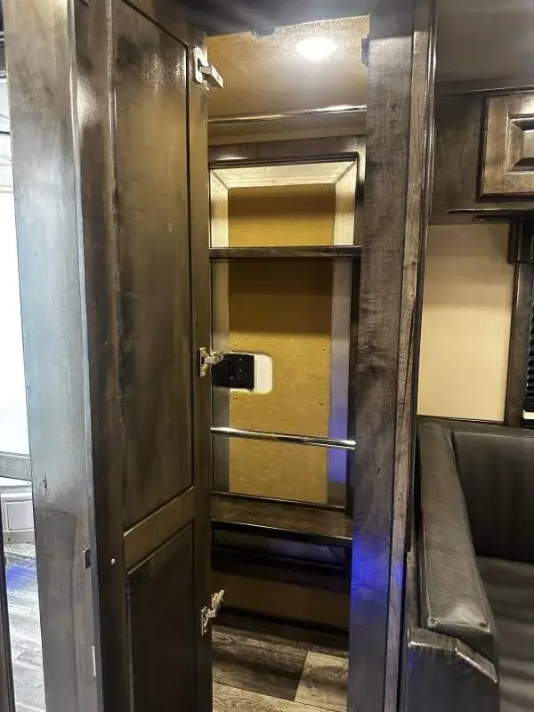 2024 Bloomer Trailers 4H 18'6 SW Jumbo Slide Side Load w/ AirRide & Diesel Gen Horse Trailer Living Quarter Trailers
