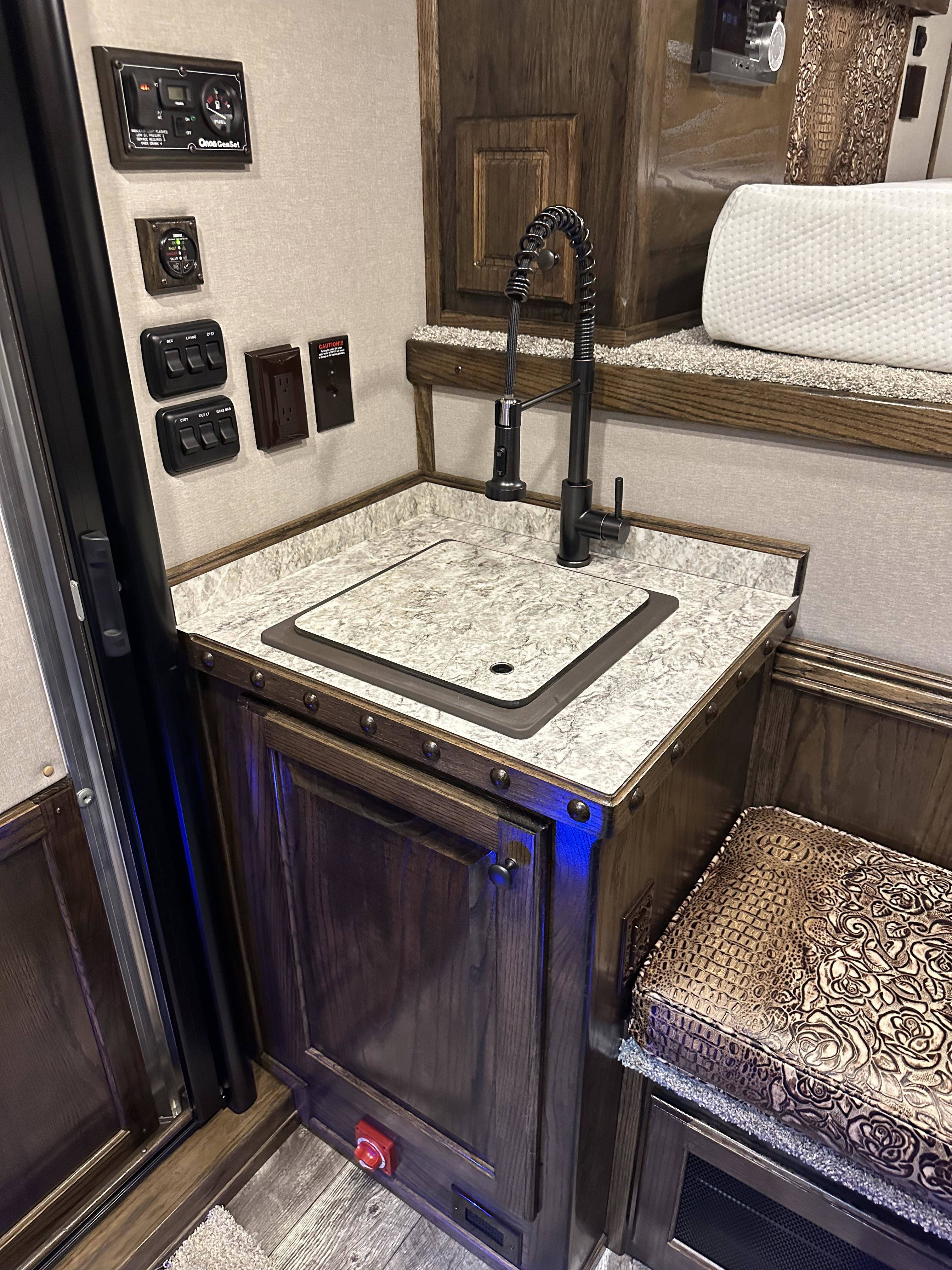 2024 Hart Trailers 6H Smarttack 8' SW Jackpot LQ w/ Diesel Gen Living Quarter Trailers