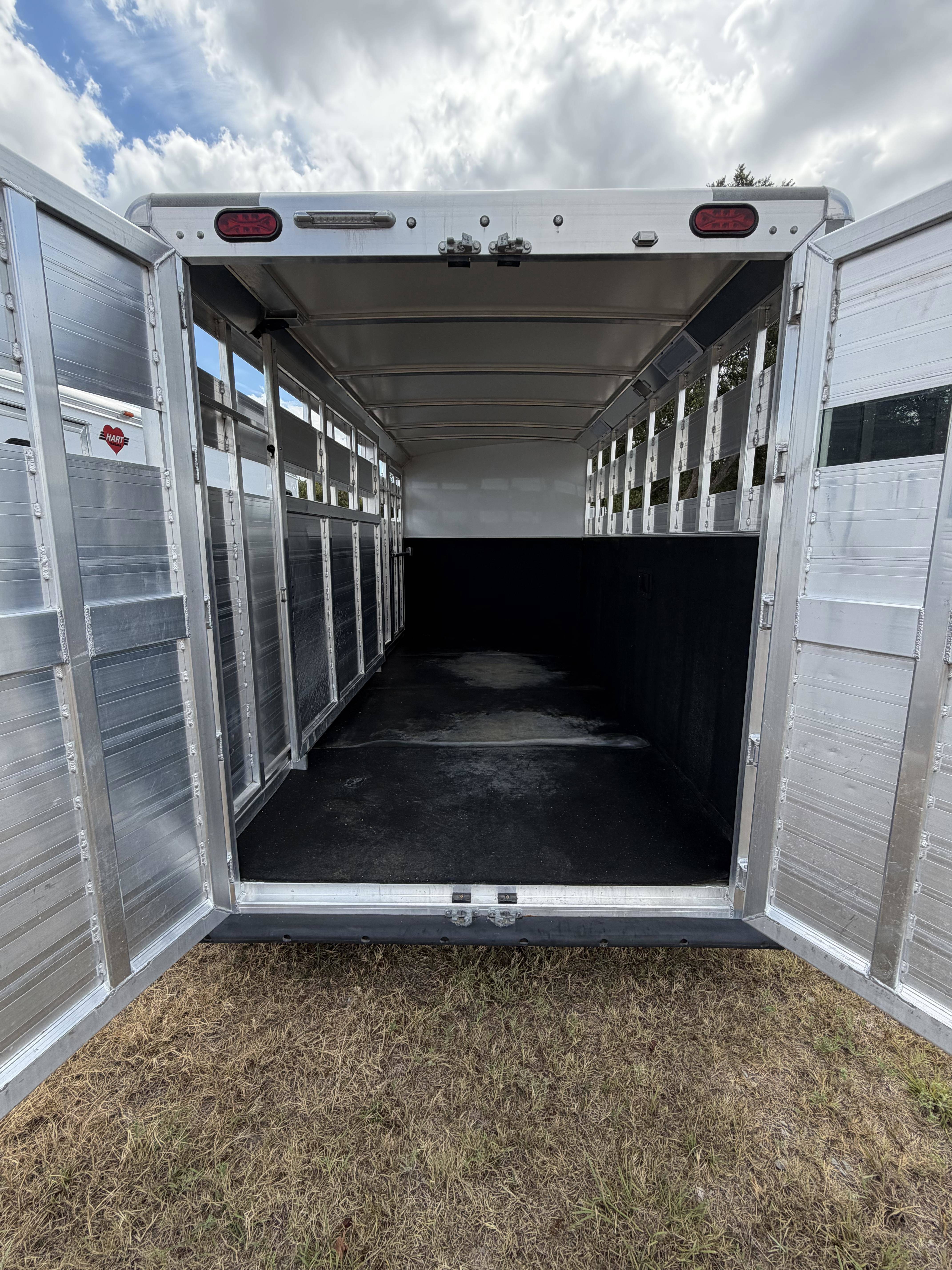 2024 Cimarron Trailers 20' GN Stock Combo w 4' Tack Room Stock Trailers