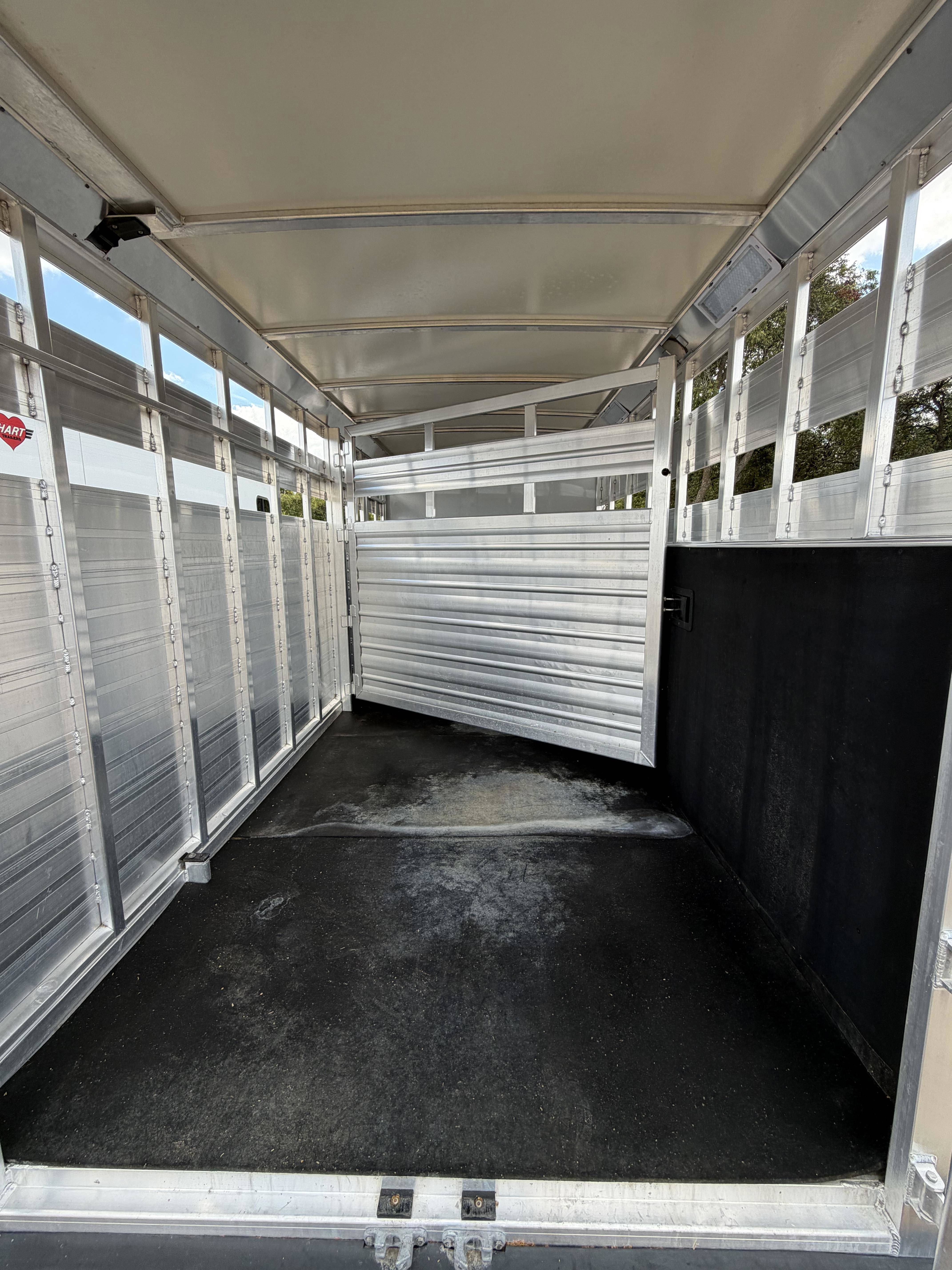 2024 Cimarron Trailers 20' GN Stock Combo w 4' Tack Room Stock Trailers