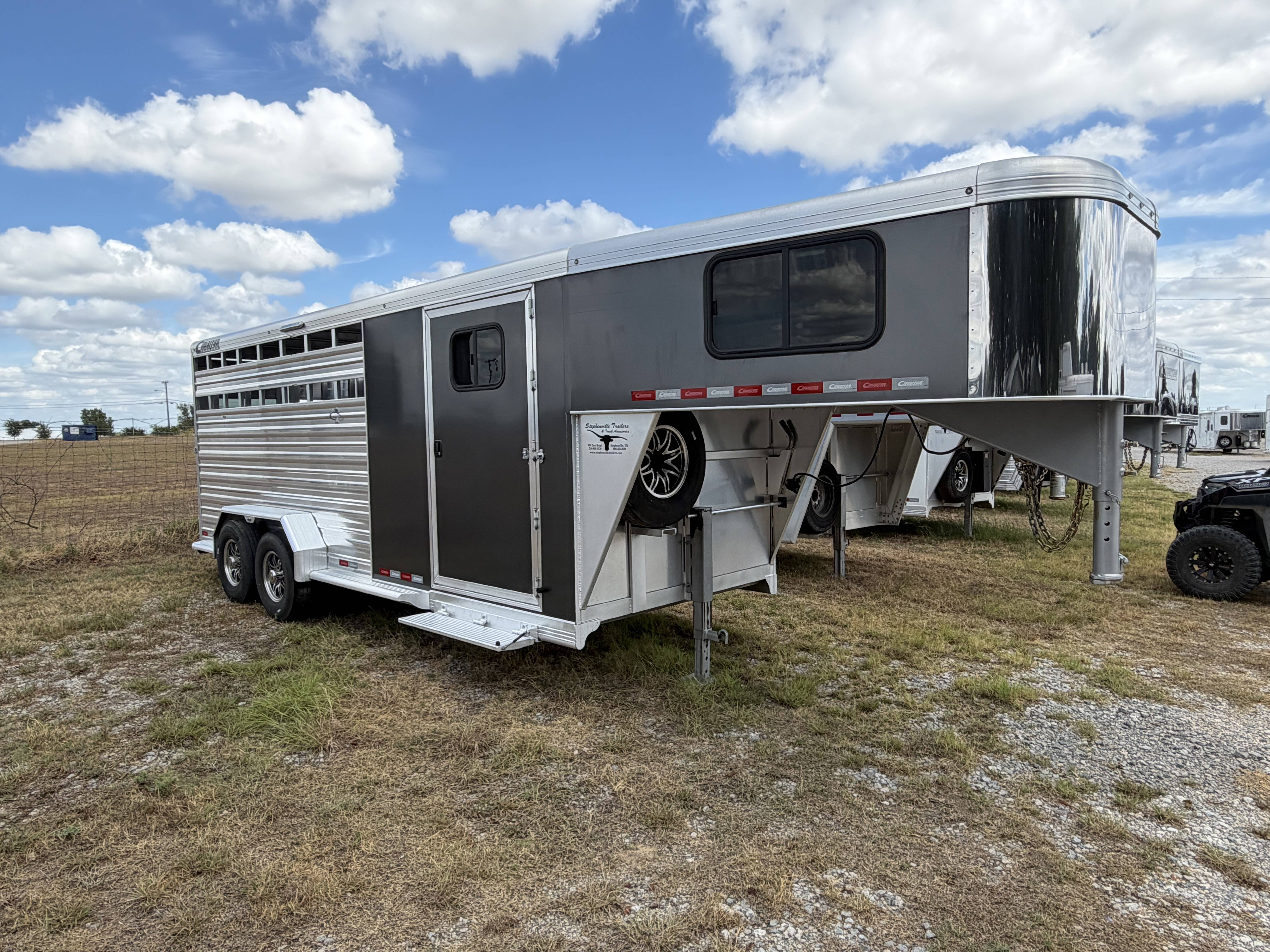 2024 Cimarron Trailers 20' GN Stock Combo w 4' Tack Room Stock Trailers